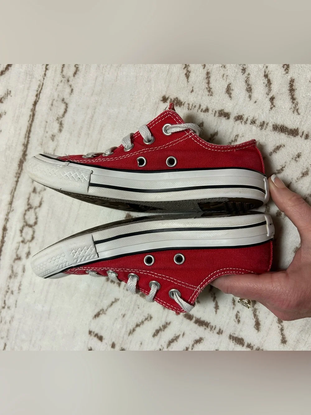Converse Chuck Taylor All Star Red Low Top Sneakers Youth Size 13 Unisex